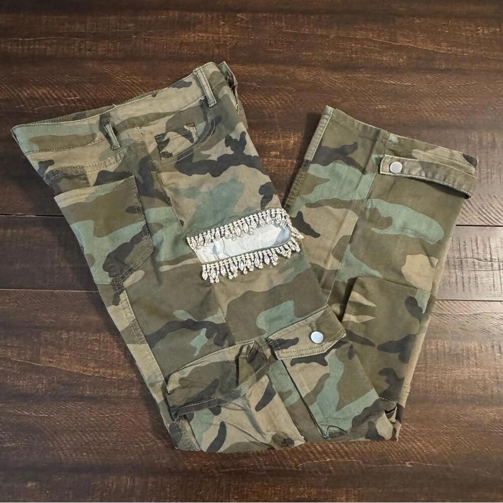 NWOT Y2K Camo Cargo Pants w/ Rhinestone Fringe 26x30 - Picture 9 of 15